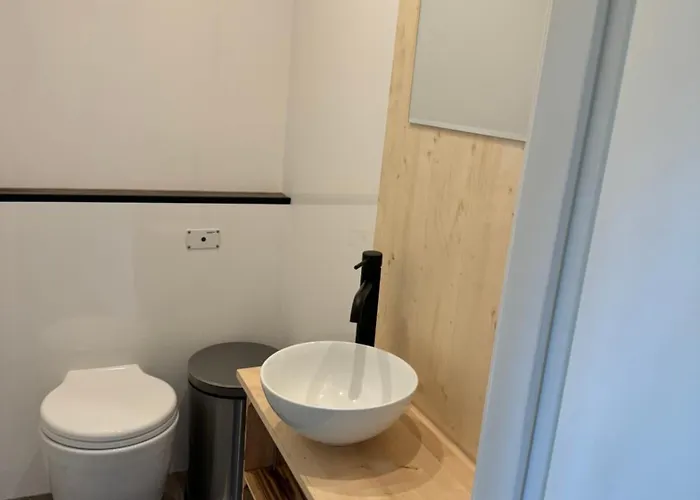 Botel Vindua Pape - Festlieger