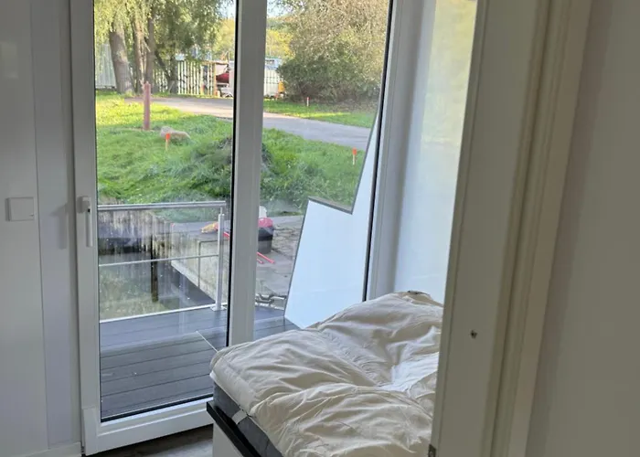 Vindua Pape - Festlieger